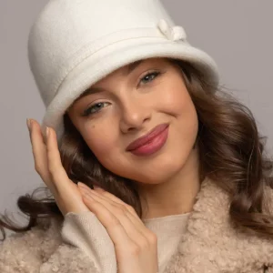 Шляпка женская